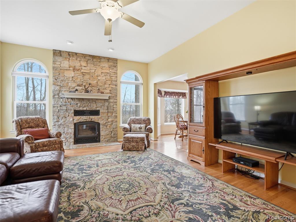 11371 Runyan Lake Road, Fenton, MI 48430 — Photo 3