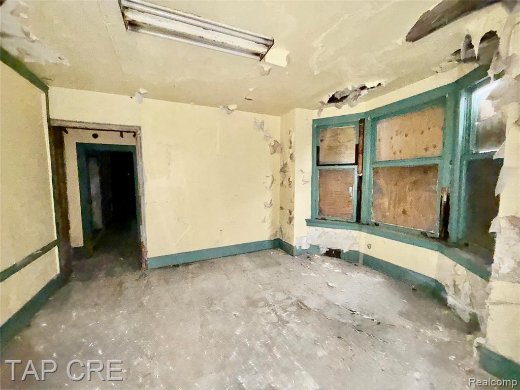 1092 E Grand Boulevard, Detroit, MI 48207 — Photo 5