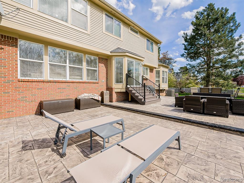 5221 Sandlewood Drive, Commerce Twp, MI 48382 — Photo 61