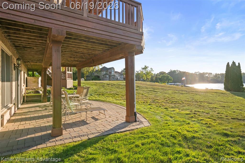 49354 Peninsular Drive, Belleville, MI 48111 — Photo 45