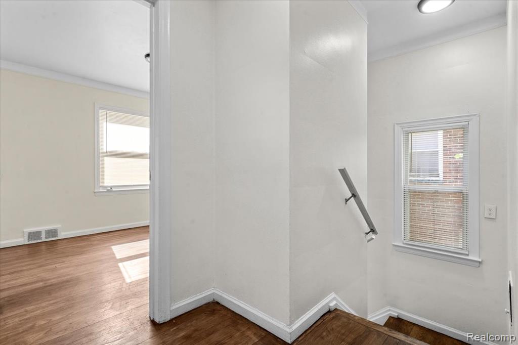 17217 Plainview Avenue, Detroit, MI 48219 — Photo 14