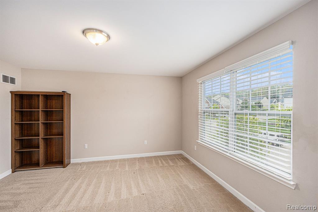4846 E Stonegate Circle, Lake Orion, MI — Photo 21