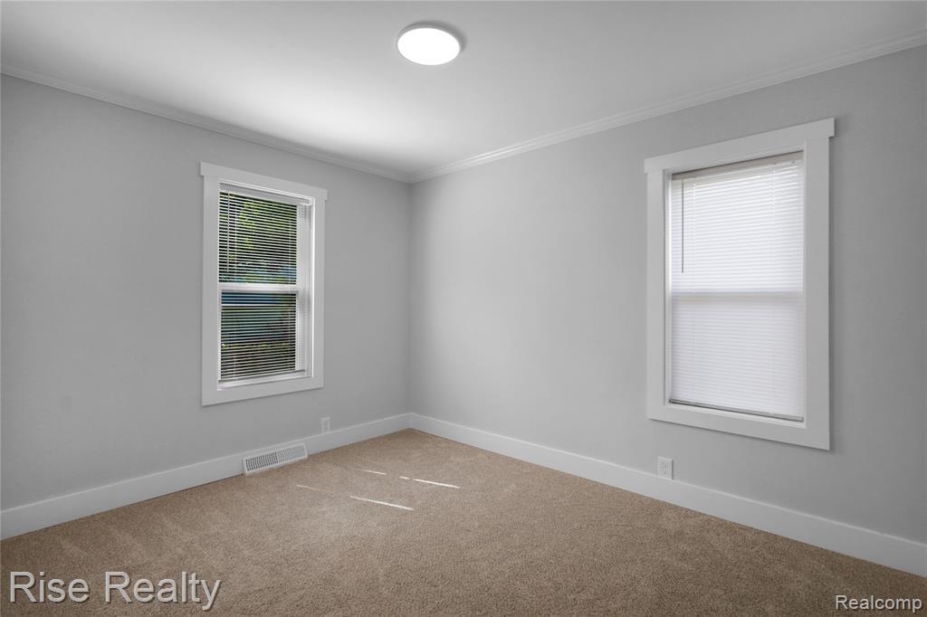 319 N Genesee Street, Montrose, MI 48457 — Photo 17