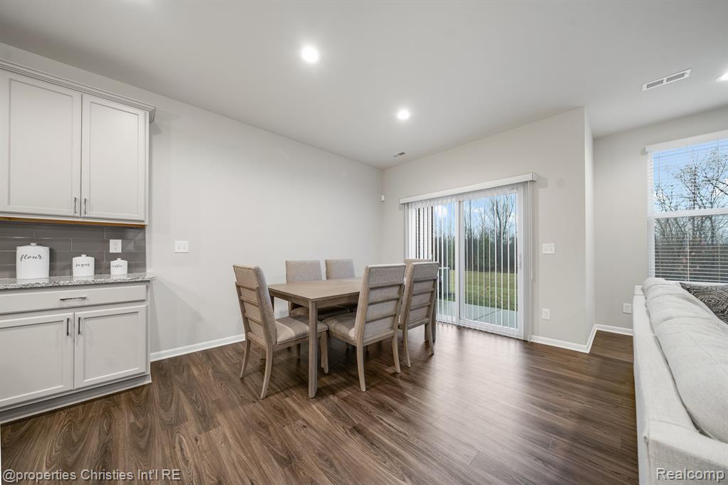 43580 PROSPECT, Novi, MI — Photo 9