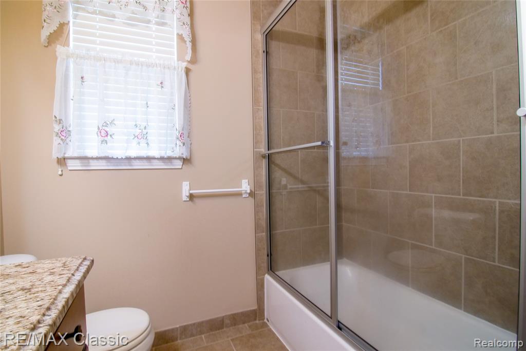 50416 Pinnacle Woods Lane, Macomb, MI 48042 — Photo 21