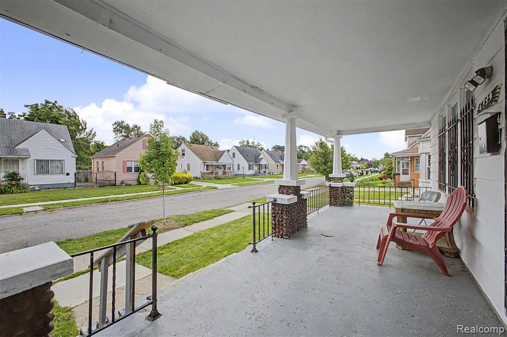 6539 Greenview Avenue, Detroit, MI 48228 — Photo 4