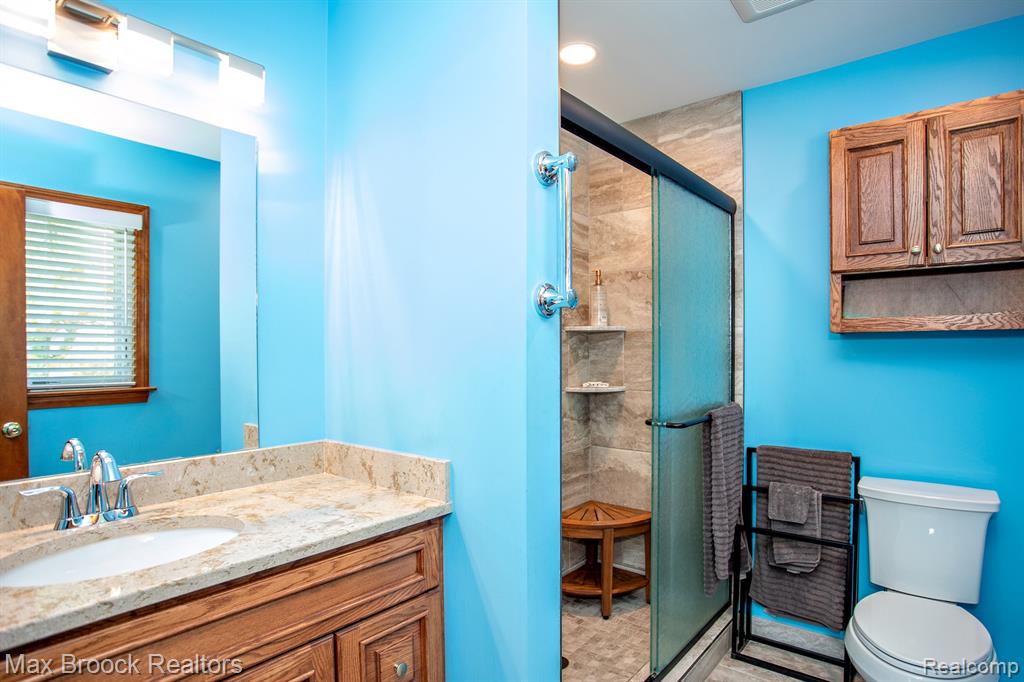 14271 Lincoln Street, Oak Park, MI 48237 — Photo 20