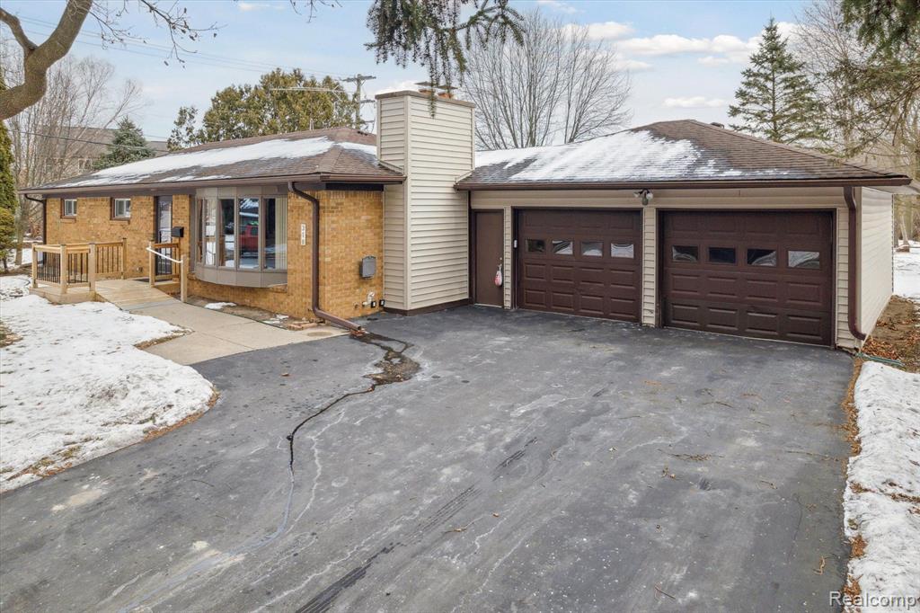 310 TAYLOR Lane, Chelsea, MI 48118 — Photo 46