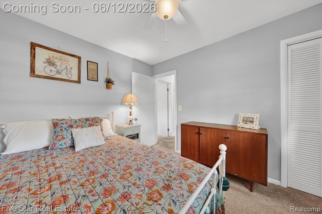 82 E Hurst Drive, Troy, MI 48085 — Photo 35