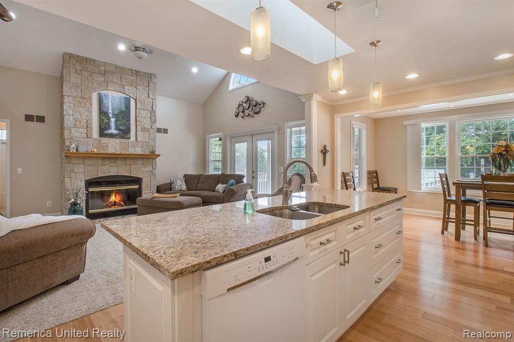 6740 HERBST Road, Brighton, MI 48114 — Photo 17