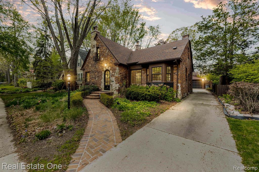 33 SYLVAN Avenue, Pleasant Ridge, MI — Photo 60