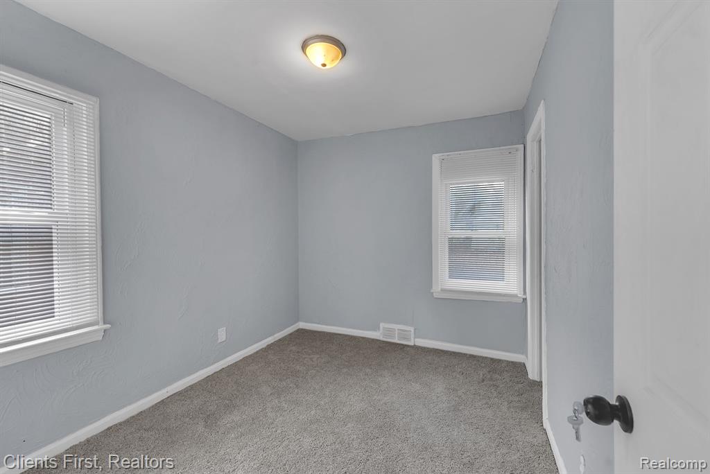 15435 Fielding Street, Detroit, MI 48223 — Photo 18