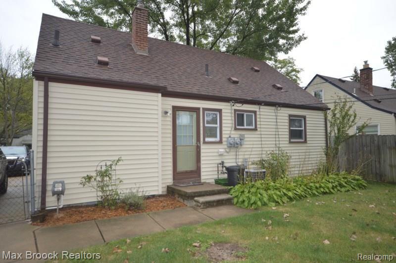 812 S MANITOU, Clawson, MI — Photo 11