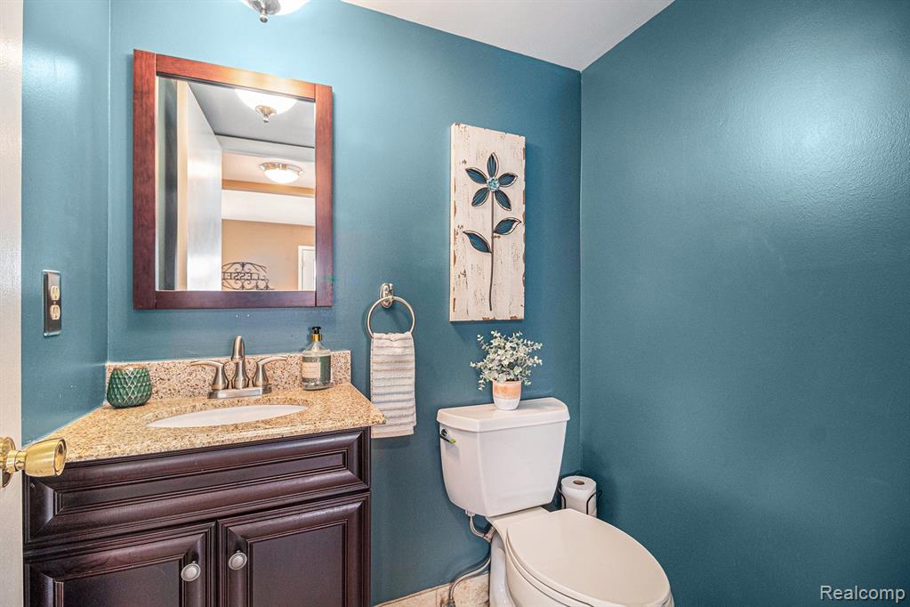 19338 OLD BRIDGE Court, Northville, MI 48167 — Photo 10