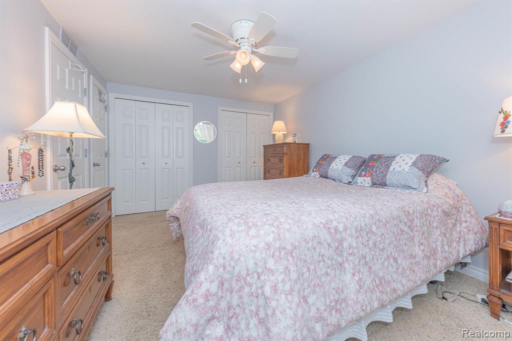 21118 E GLEN HAVEN Circle, Northville, MI 48167 — Photo 11