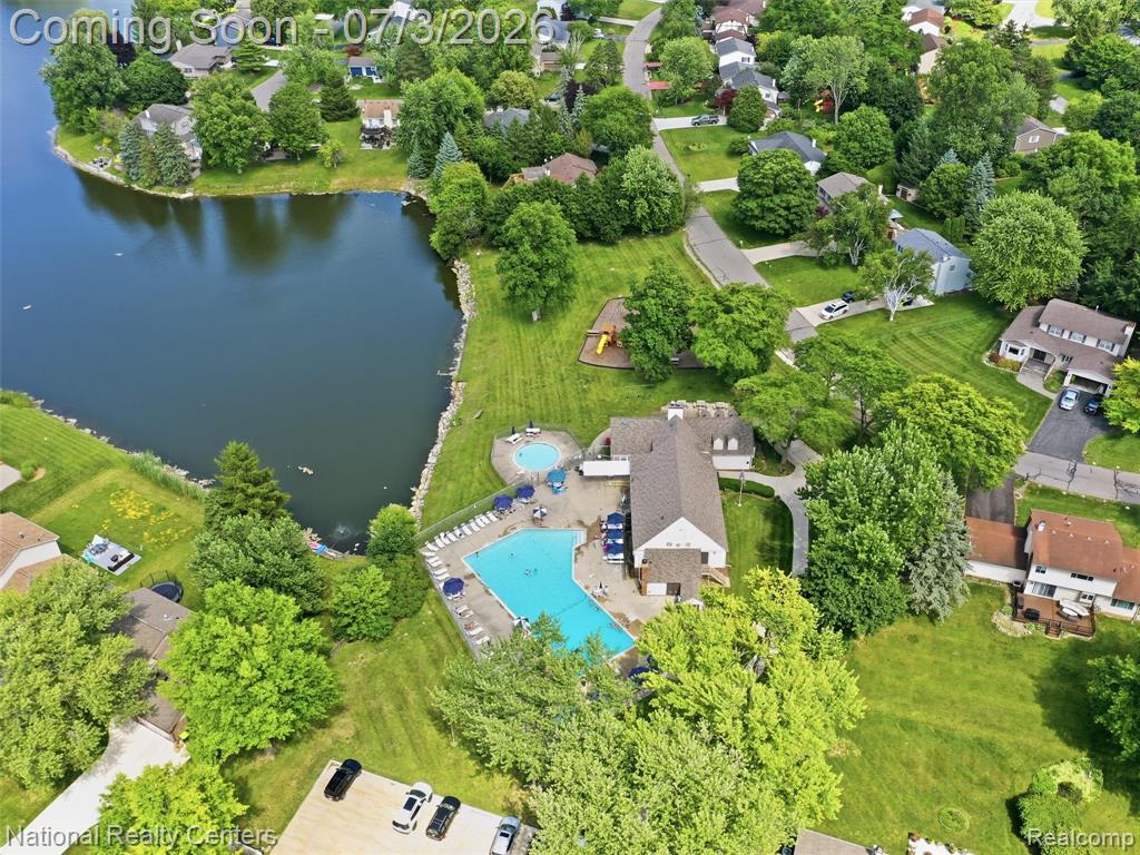 40368 Village Wood Road, Novi, MI — Photo 42