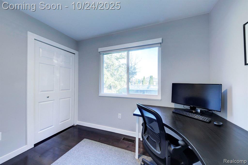 43764 Hanford Road, Canton, MI 48187 — Photo 21