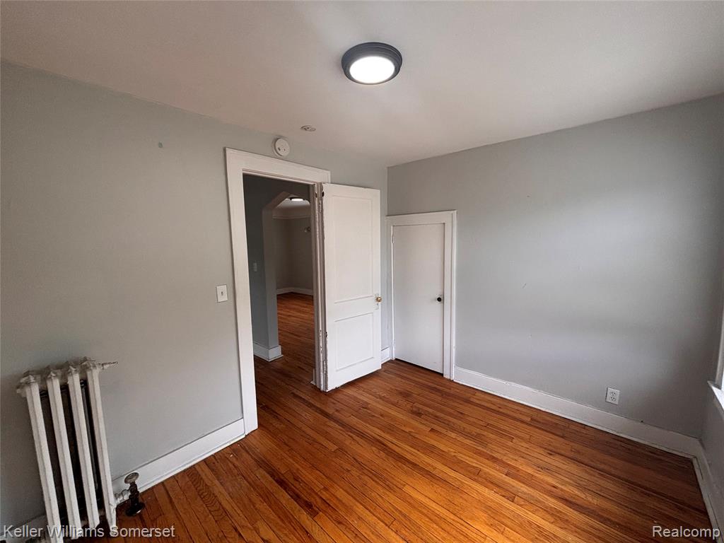 963 E Hayes Avenue, Hazel Park, MI 48030 — Photo 4