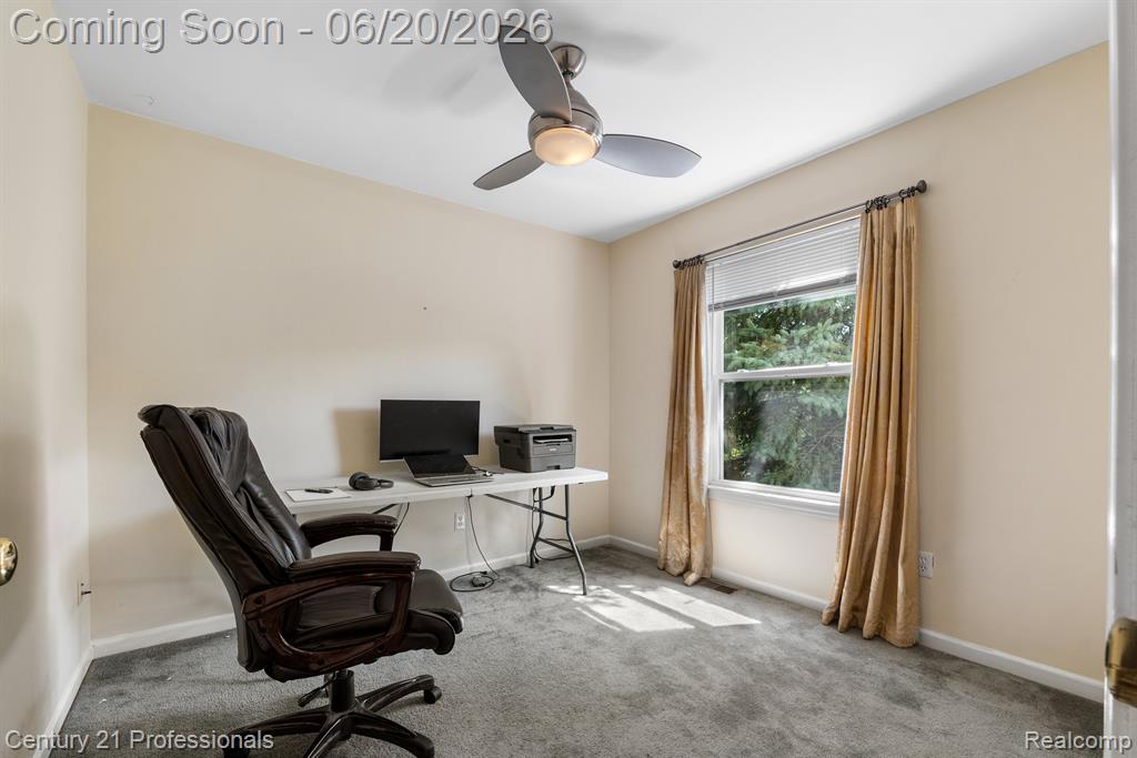 3305 Grove Lane, Auburn Hills, MI 48326 — Photo 33