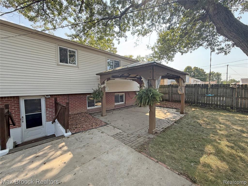 8055 Donna Street, Westland, MI — Photo 17