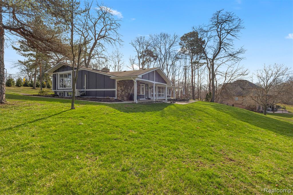 45401 W 9 Mile Road, Novi, MI — Photo 39
