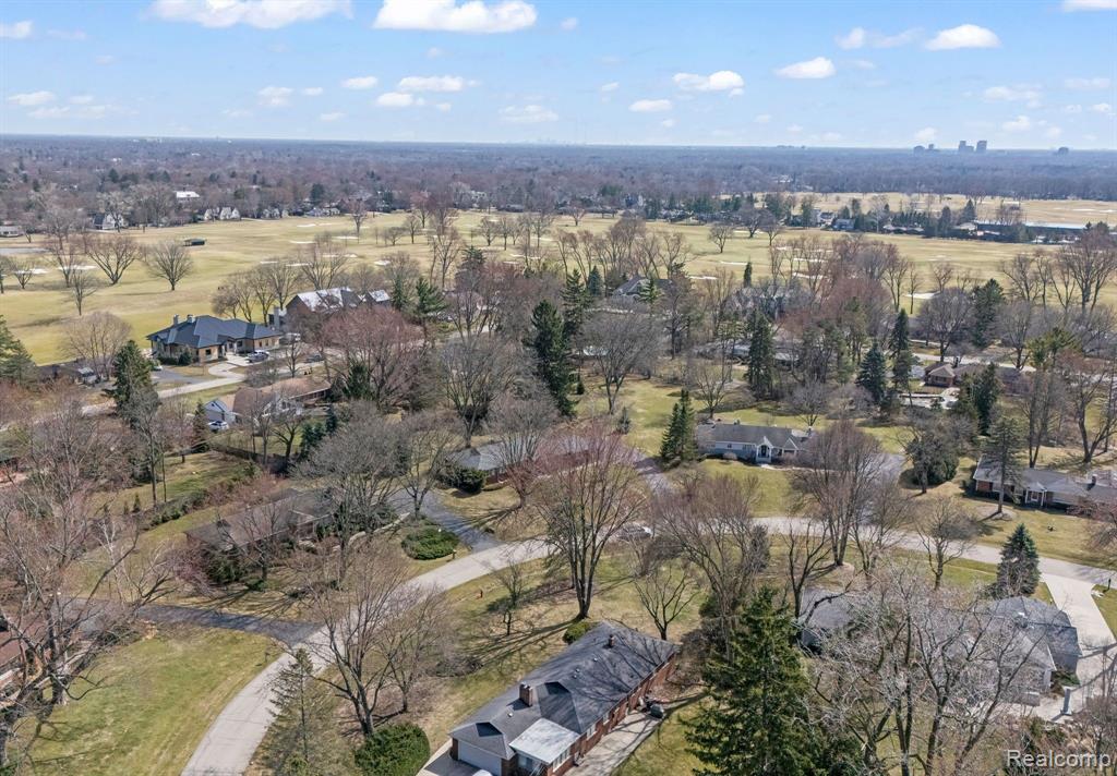 5889 ORCHARD BEND Road, Bloomfield Hills, MI 48301 — Photo 14