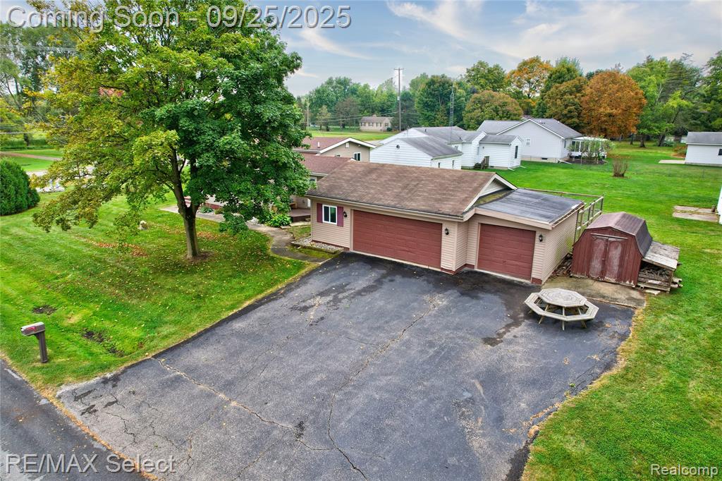 6237 E Atherton Road, Burton, MI 48519 — Photo 7