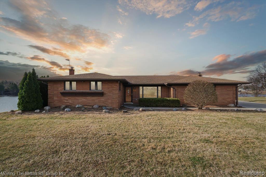 47853 N SHORE Drive, Van Buren, MI 48111 — Photo 49