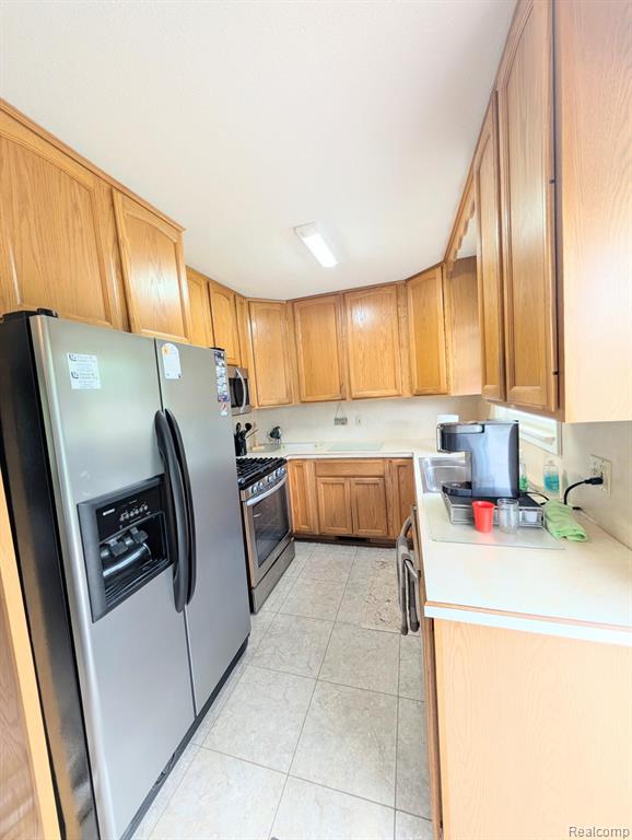 5418 Don Shenk Drive, Swartz Creek, MI 48473 — Photo 4