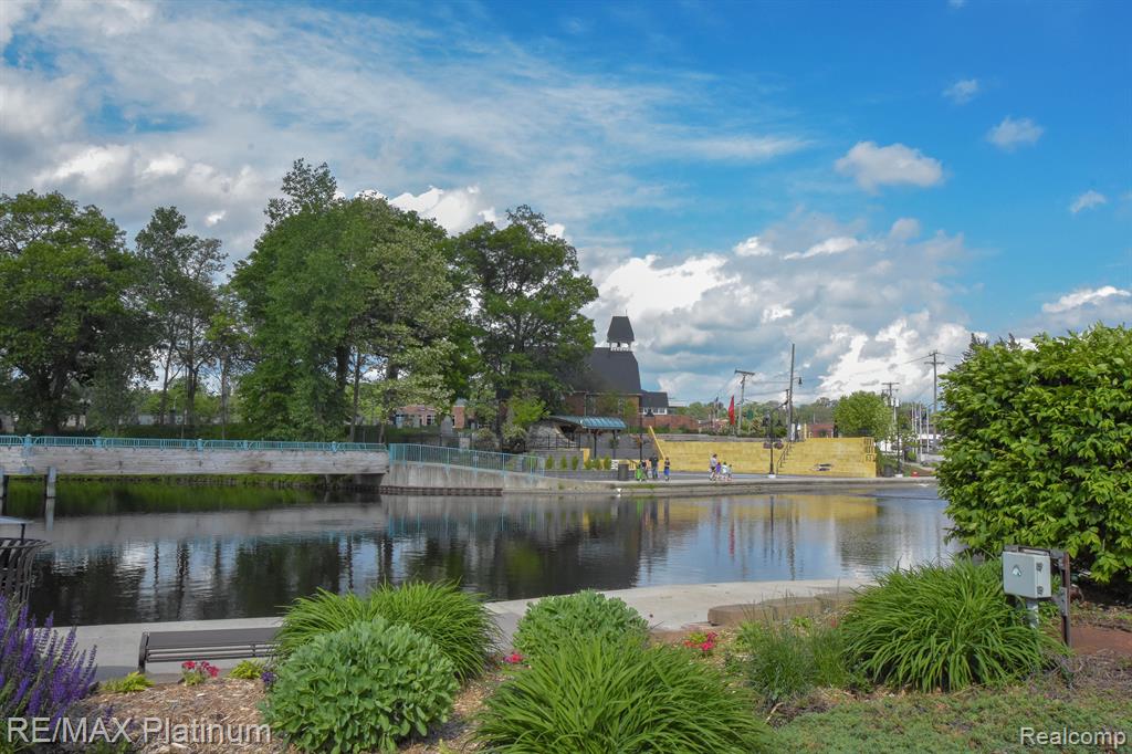 900 RIDGE, Brighton, MI 48116 — Photo 40