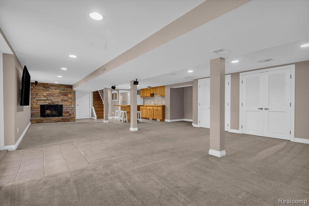 6710 Laurelton, Clarkston, MI — Photo 28