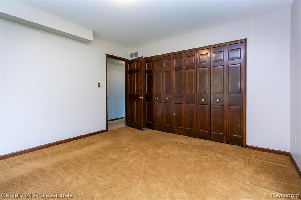 6133 Sundance Trail, Brighton, MI 48116 — Photo 32