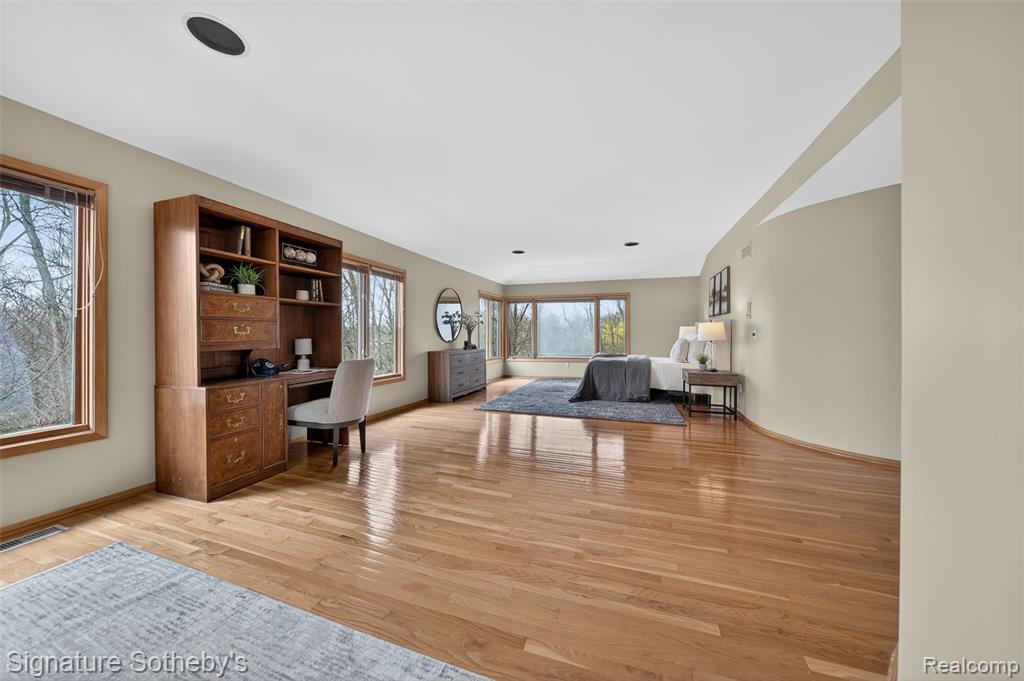 2131 Birchwood Way, Bloomfield Hills, MI 48302 — Photo 31