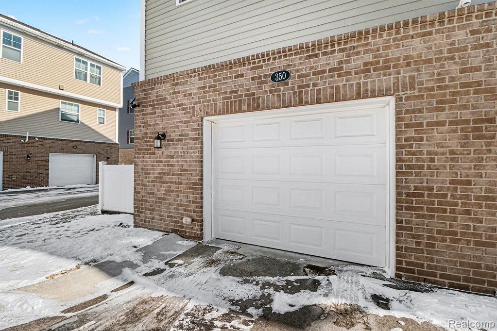 350 Jeff Keeton Drive, Hazel Park, MI 48030 — Photo 18