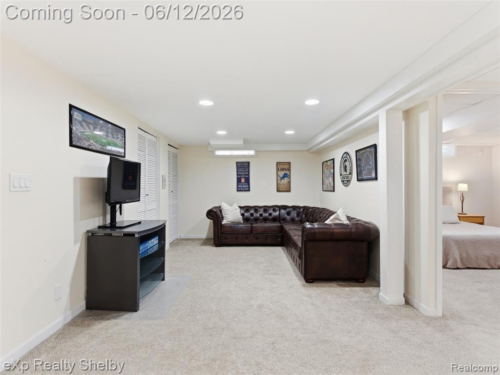29451 Mark Avenue, Madison Heights, MI 48071 — Photo 24