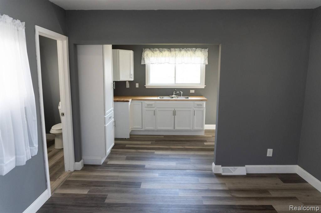 432 BUCKINGHAM Avenue, Flint, MI 48507 — Photo 19