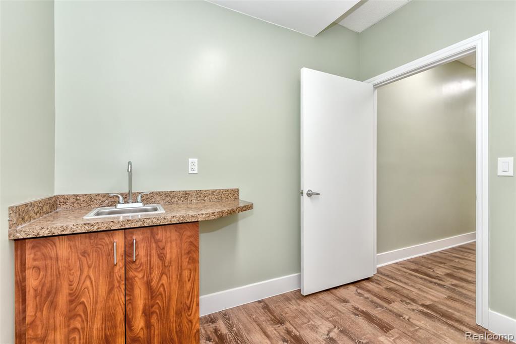 16841 Schaefer Highway, Detroit, MI 48235 — Photo 24