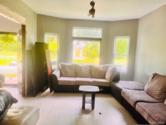 3964 SHERIDAN Street, Detroit, MI 48214 — Photo 5