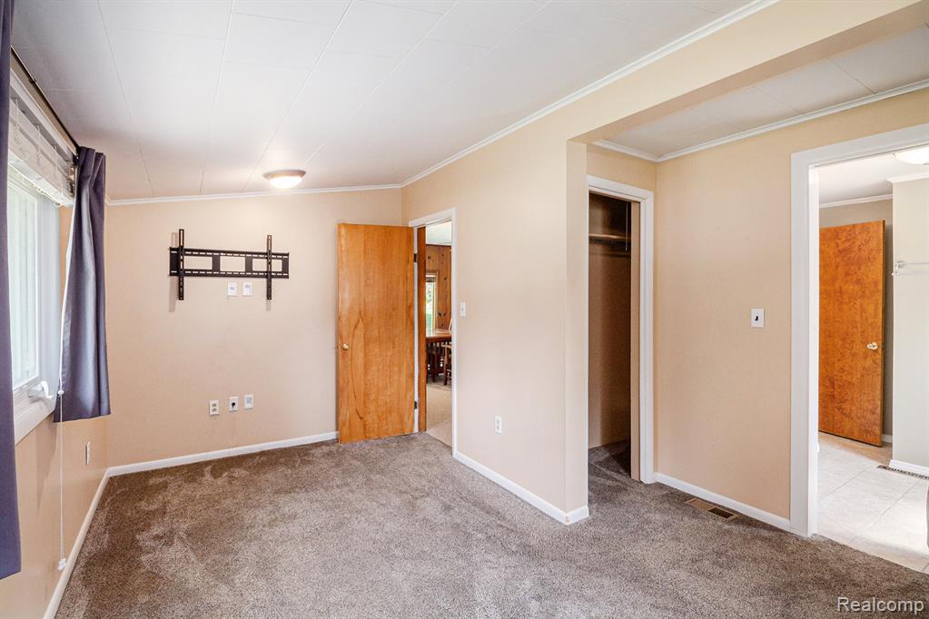 5905 Fonda Lake Drive, Brighton, MI 48116 — Photo 15