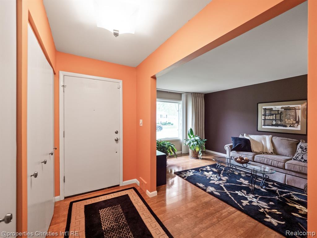 41642 Sycamore Drive, Novi, MI — Photo 4