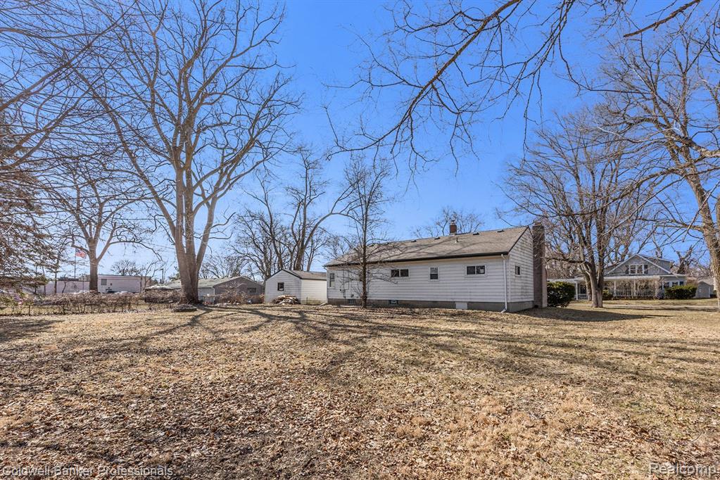 48 LINABURY Avenue, Waterford, MI 48328 — Photo 20