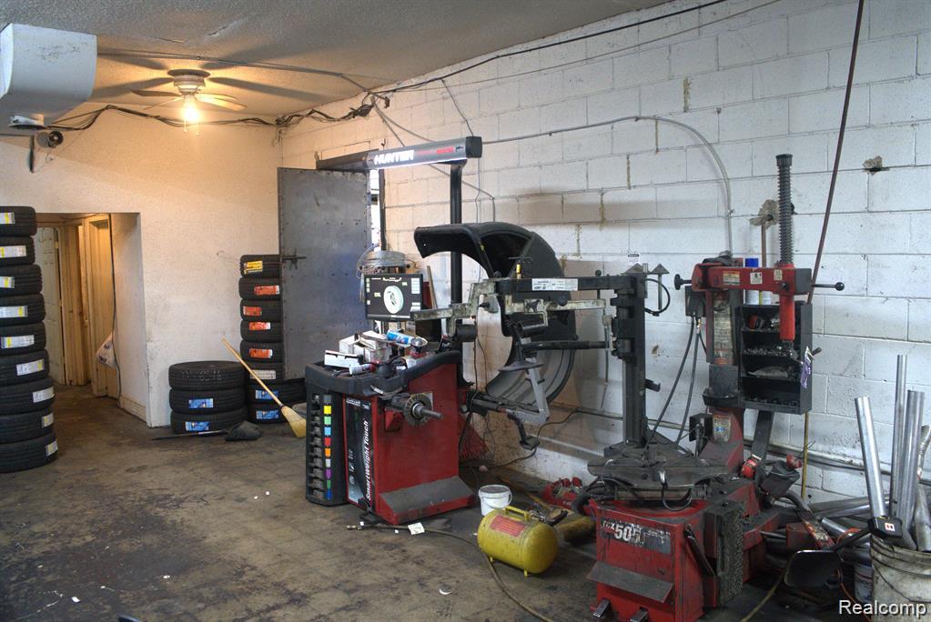 10010, 10022 and 10026 Puritan Street, Detroit, MI 48238 — Photo 6