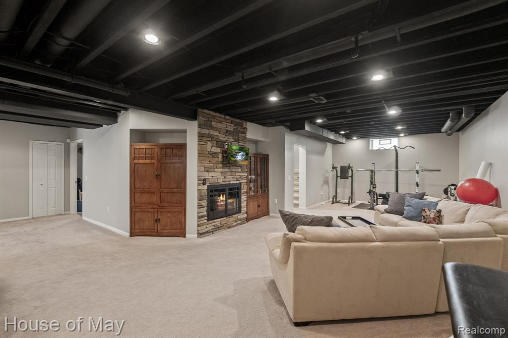 6066 Strawberry Circle, Commerce Twp, MI 48382 — Photo 33
