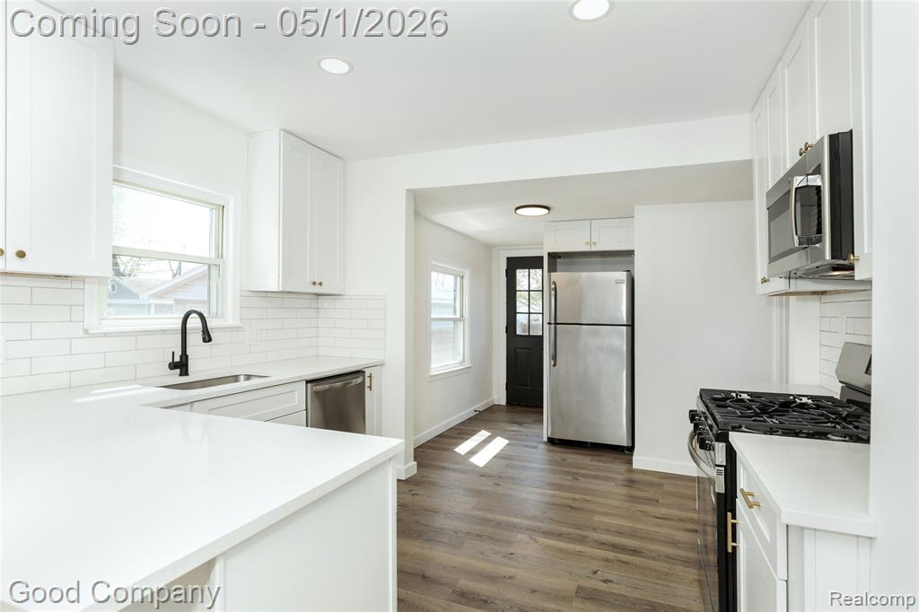 23393 Hoover Avenue, Hazel Park, MI 48030 — Photo 4