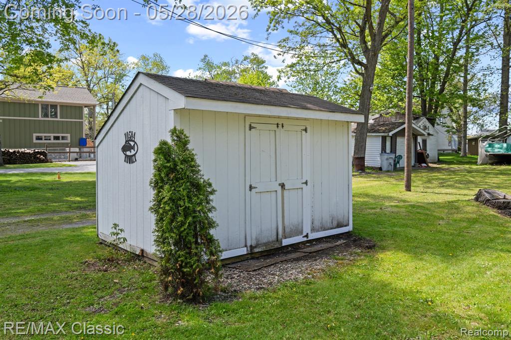 10584 Bob White Beach Boulevard, Whitmore Lake, MI 48189 — Photo 23