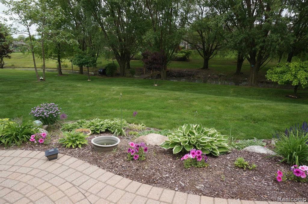 49954 Willowood Drive, Macomb, MI 48044 — Photo 46