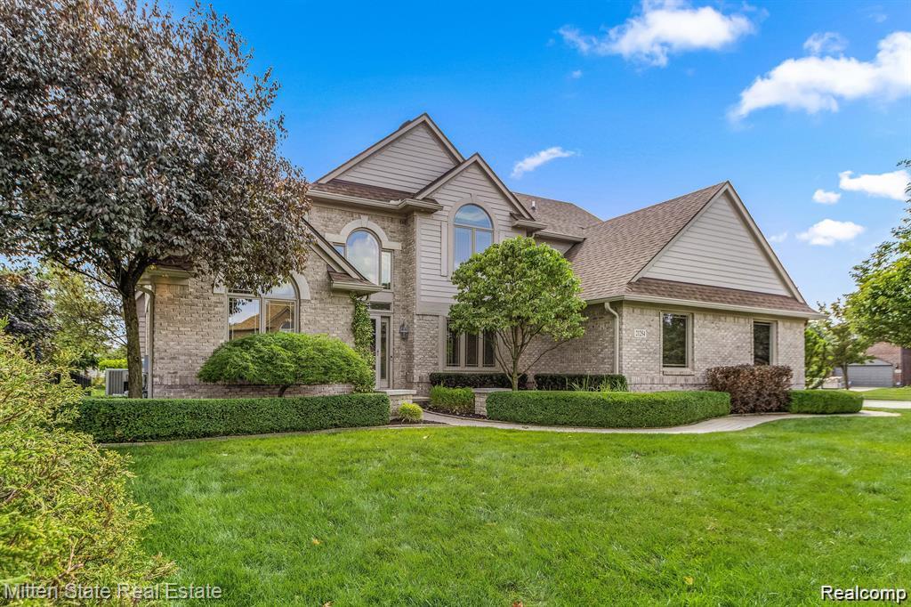 21254 Clayton Drive, Macomb, MI 48044 — Photo 2
