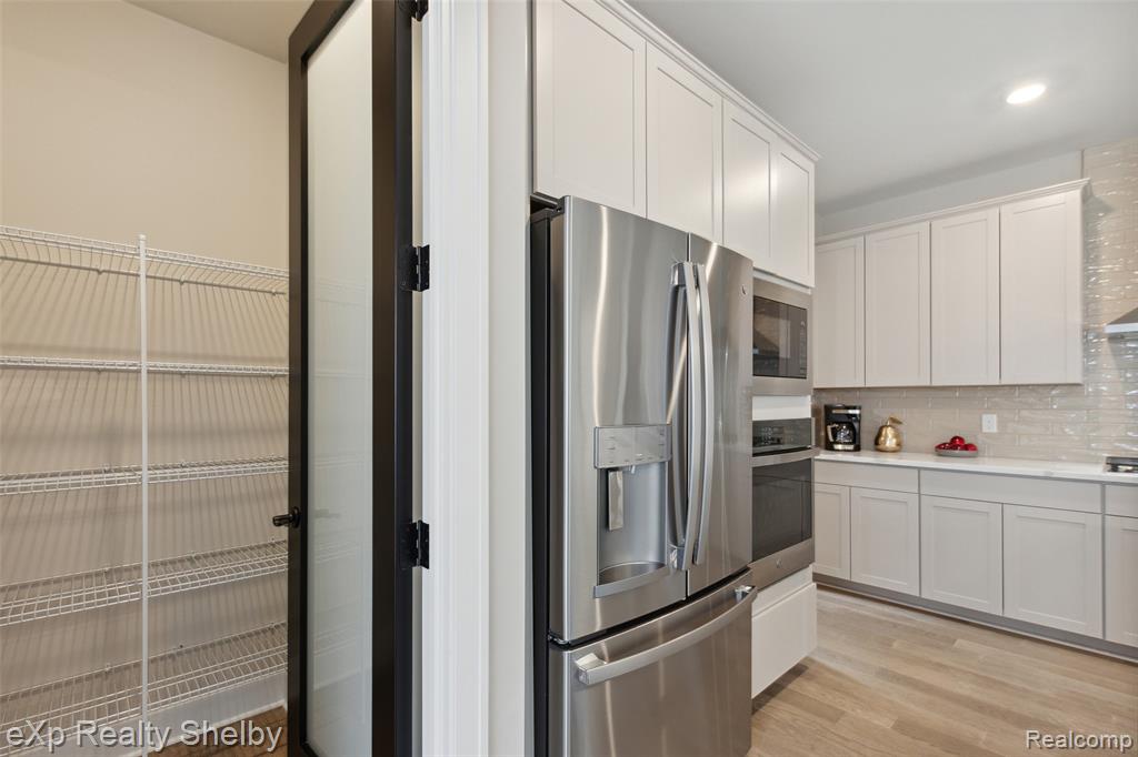 52105 Wellington Valley Drive, Macomb, MI 48042 — Photo 19
