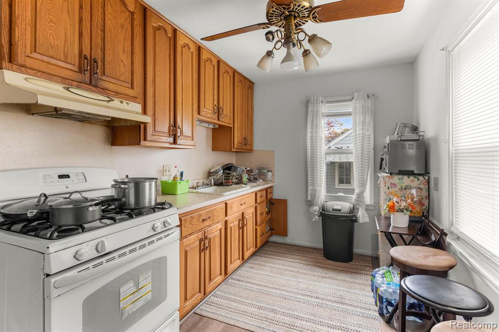 4944 HELEN Street, Dearborn, MI 48126 — Photo 7