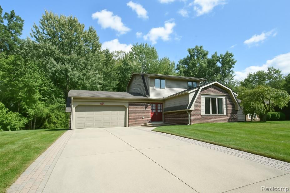 4052 Bristol Drive, Troy, MI 48085 — front exterior